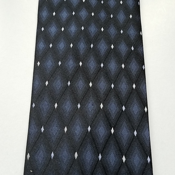 George Neck Tie - Picture 3 of 4